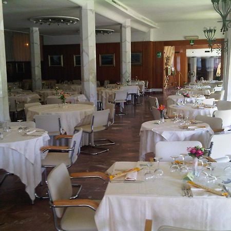 Grand Hotel Golf Tirrenia Buitenkant foto