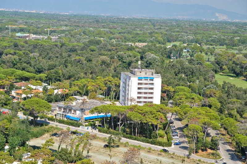 Grand Hotel Golf Tirrenia Buitenkant foto