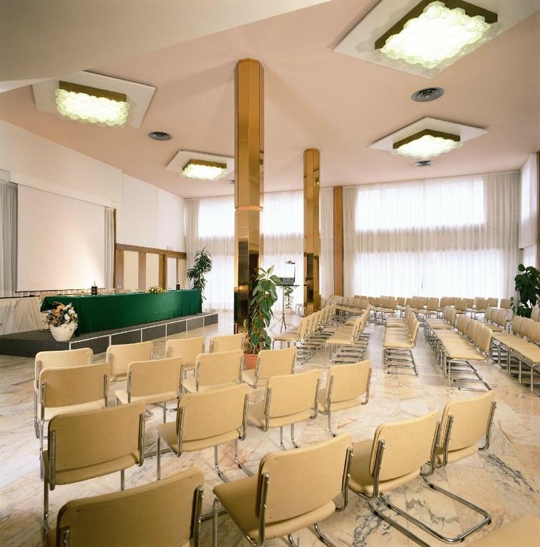 Grand Hotel Golf Tirrenia Buitenkant foto