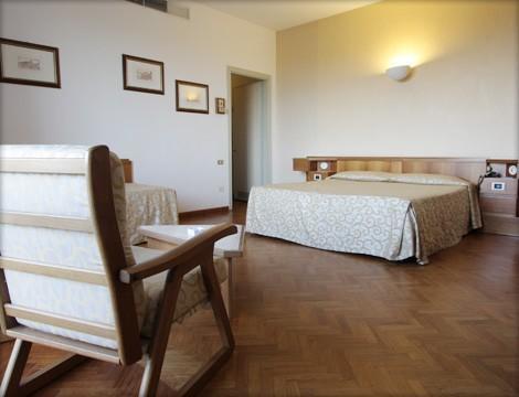 Grand Hotel Golf Tirrenia Buitenkant foto