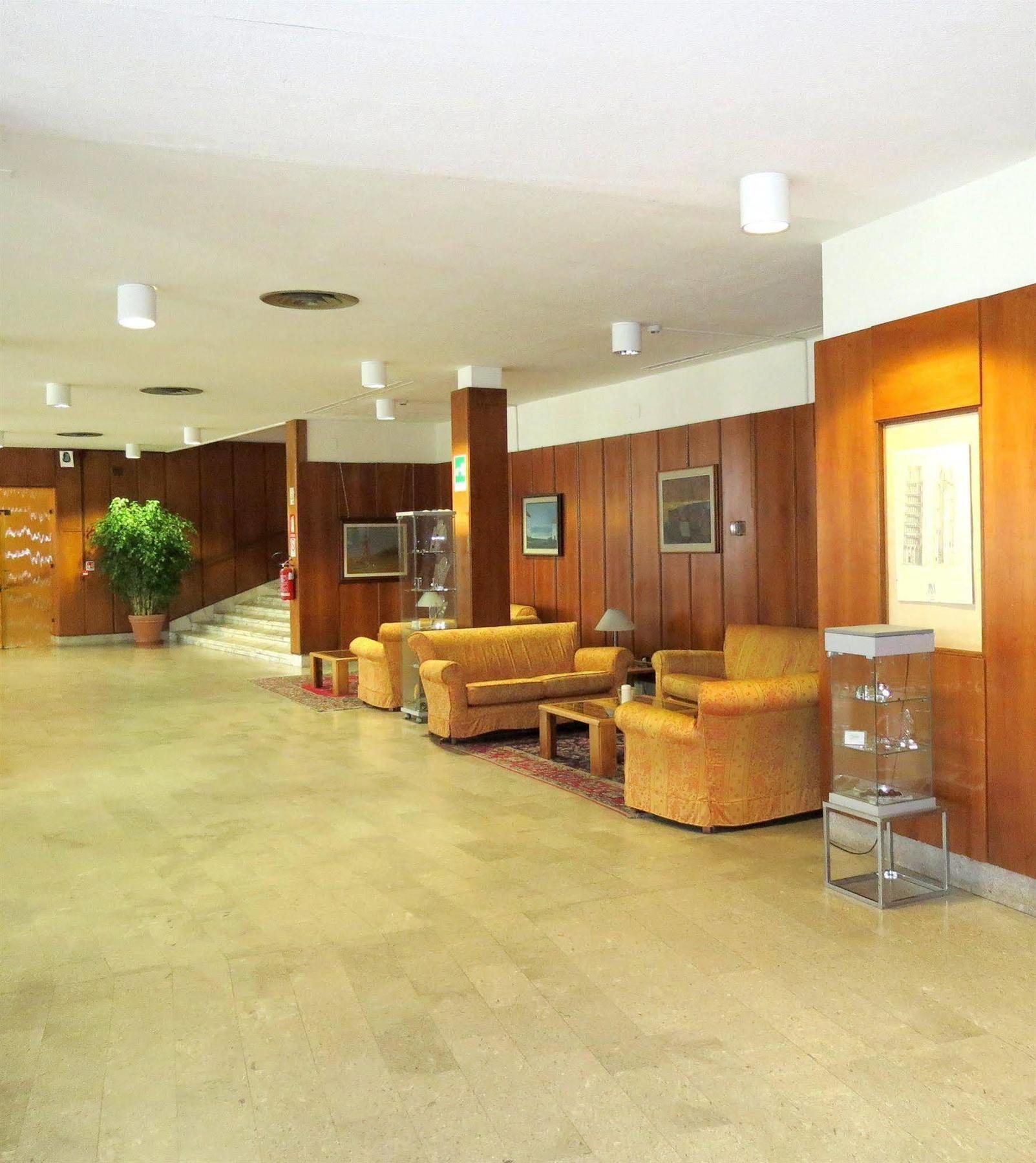 Grand Hotel Golf Tirrenia Buitenkant foto