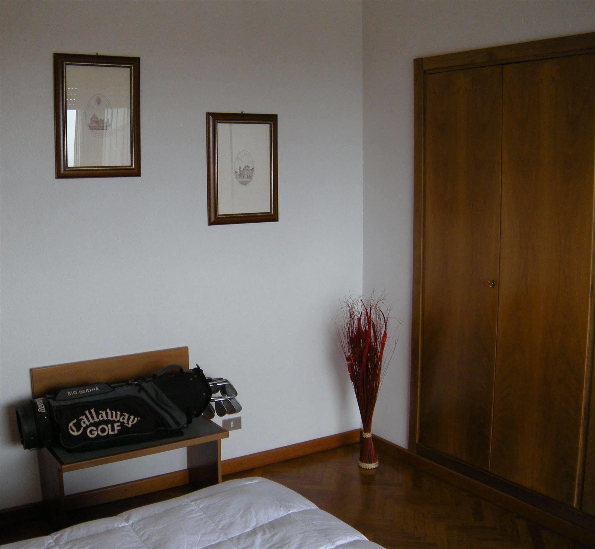 Grand Hotel Golf Tirrenia Buitenkant foto