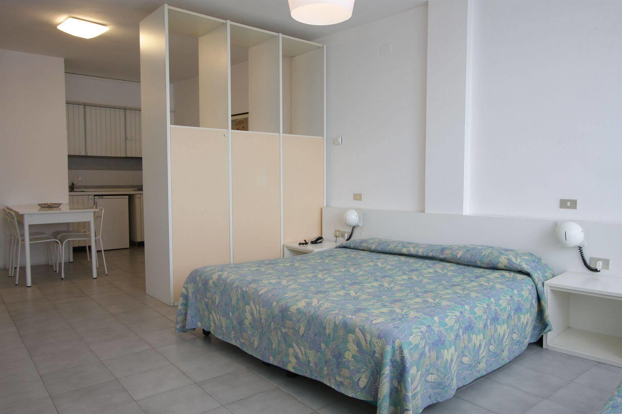 Grand Hotel Golf Tirrenia Buitenkant foto